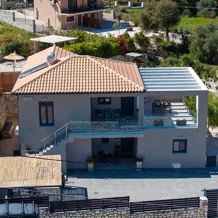 Legantes Luxury With Shared Pool Апартаменты