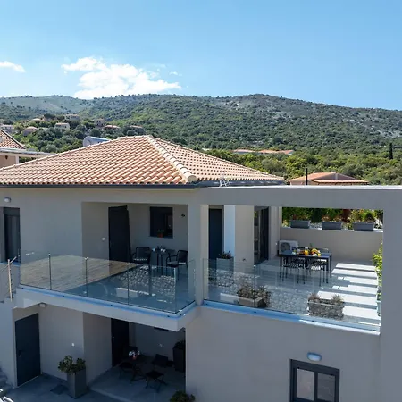 Legantes Luxury With Shared Pool Апартаменты