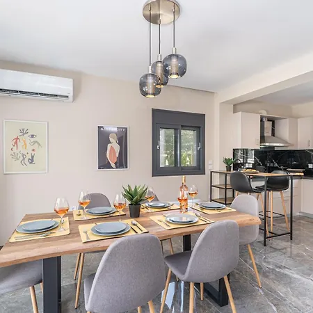 아파트 Legantes Luxury With Shared Pool *