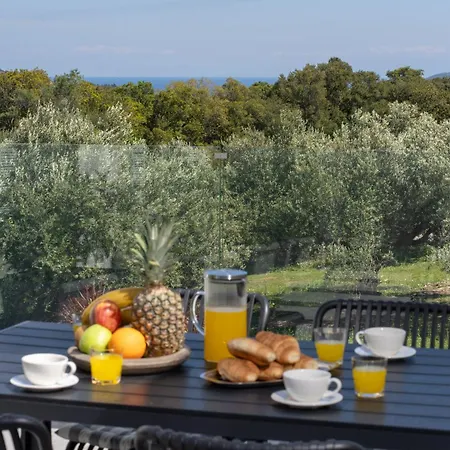 아파트 Legantes Luxury With Shared Pool Makriotika