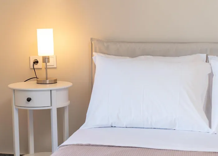 Legantes Luxury With Shared Pool Apartment *